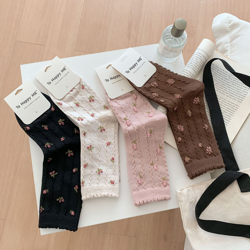 Lässige Blumenstrümpfe