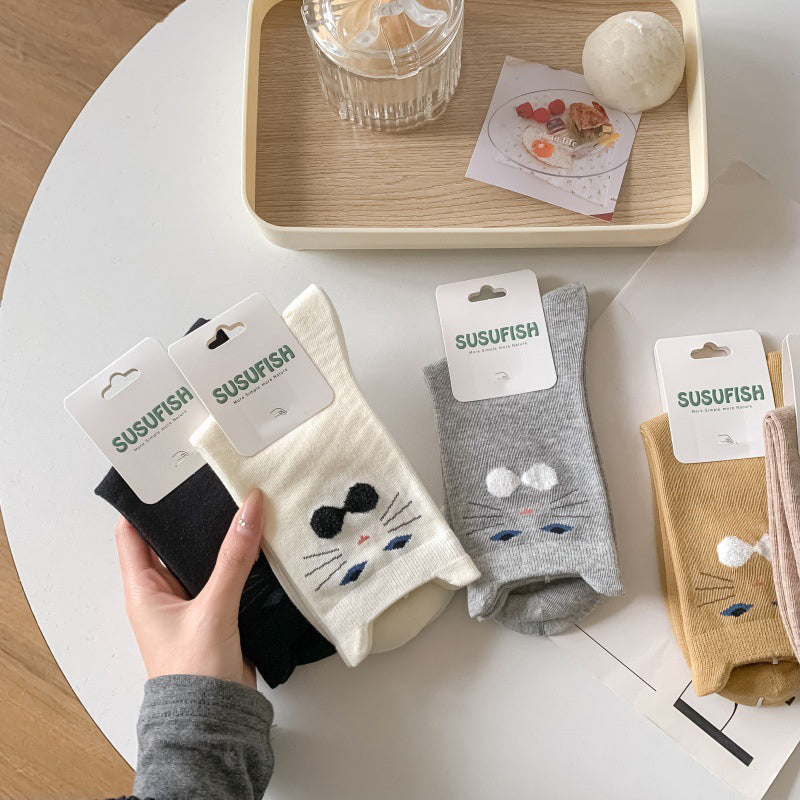 Lässige Socken mit Katzenmuster