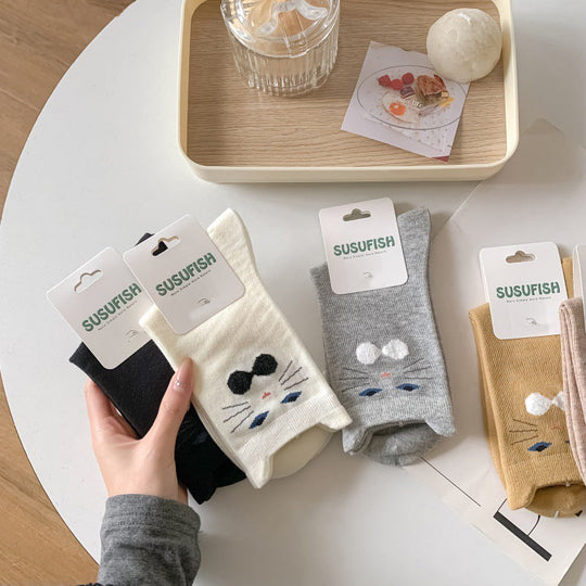 Lässige Socken mit Katzenmuster