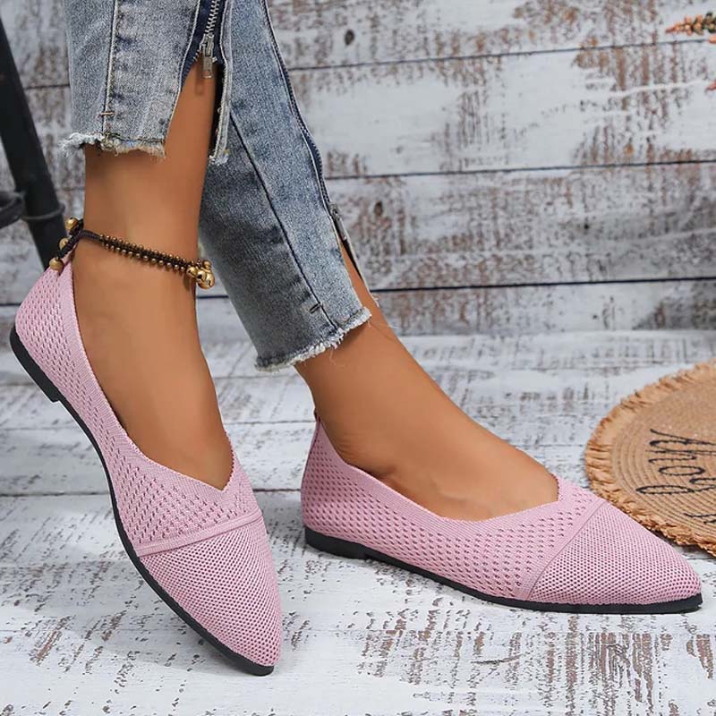 Atmungsaktive Schuhe mit spitzer Zehenpartie