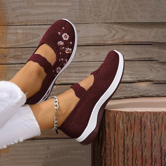 Atmungsaktive mit Blumen bestickte Schuhe