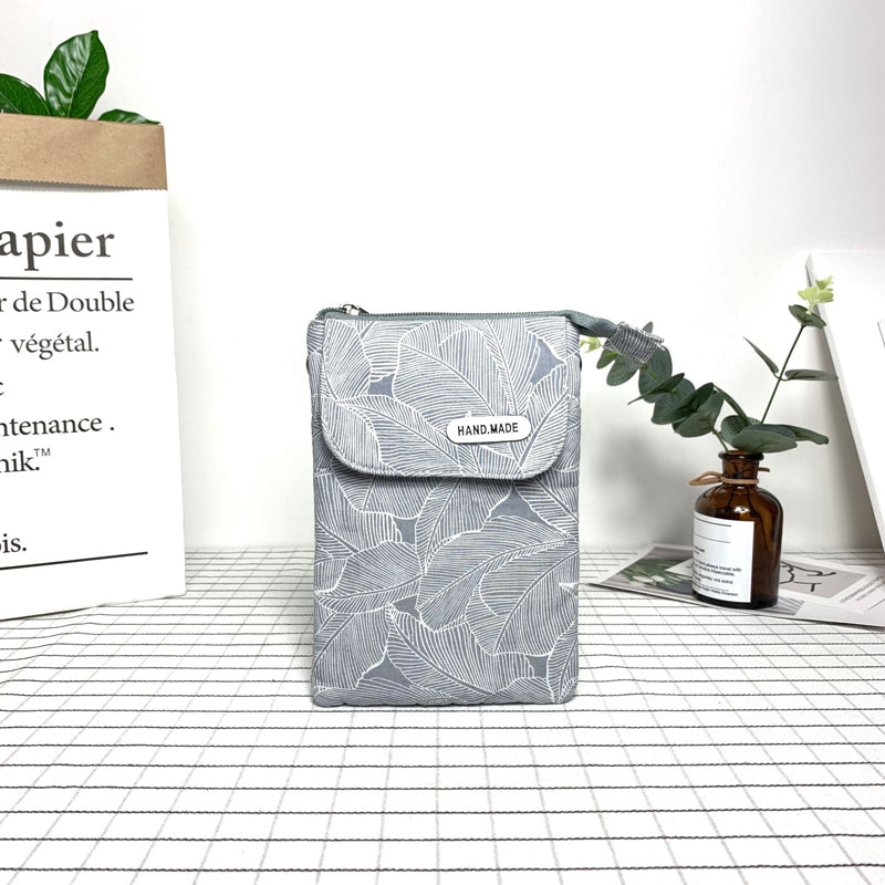 Tasche mit Vintage-Blättermotiv