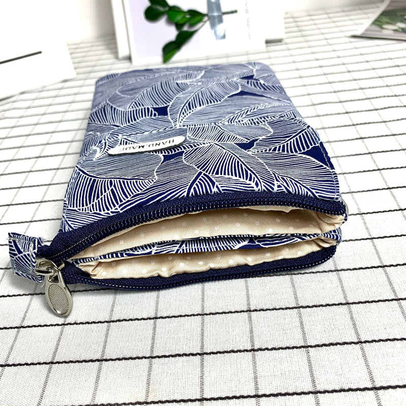 Tasche mit Vintage-Blättermotiv