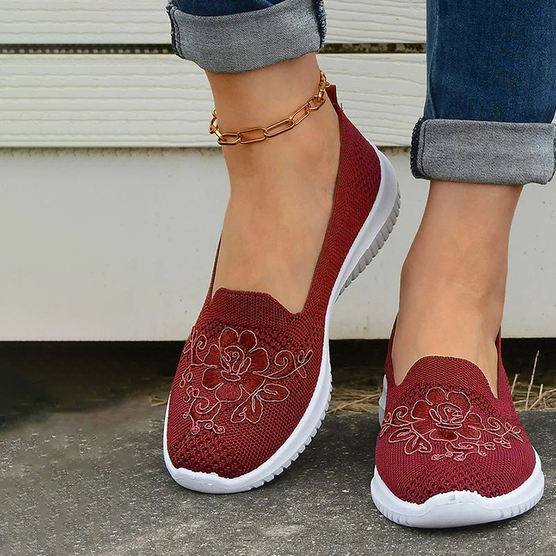 Atmungsaktive mit Blumen bestickte Schuhe