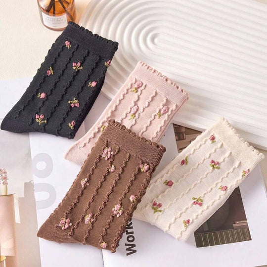 Lässige Blumenstrümpfe