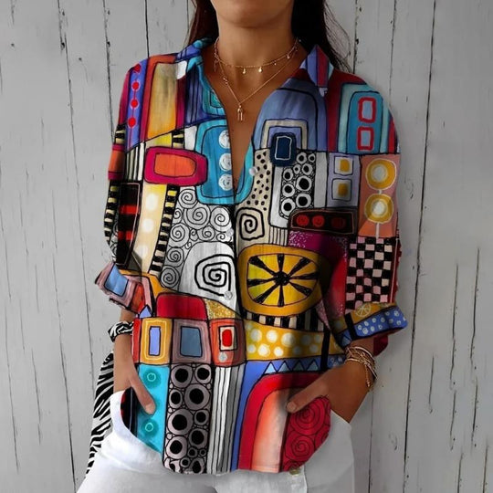 Lässiges kreatives Frauenhemd
