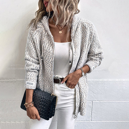 Lässiger gestrickter Kapuzen-Cardigan