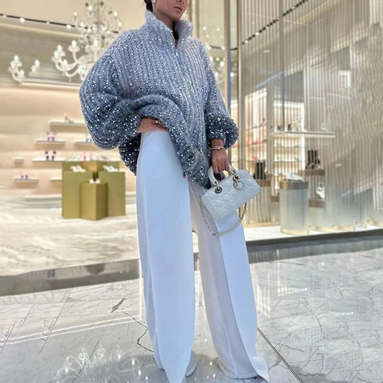 Modischer lässiger Strickcardigan