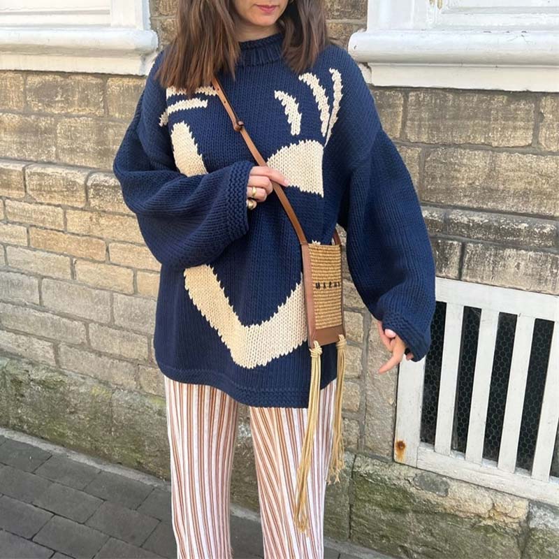 Lässiger Strickpulli mit Smiley-Motiv