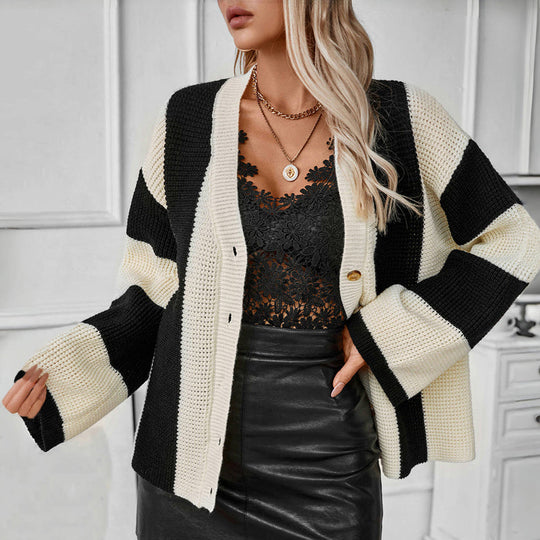 Lässig gestrickter Cardigan mit Streifen