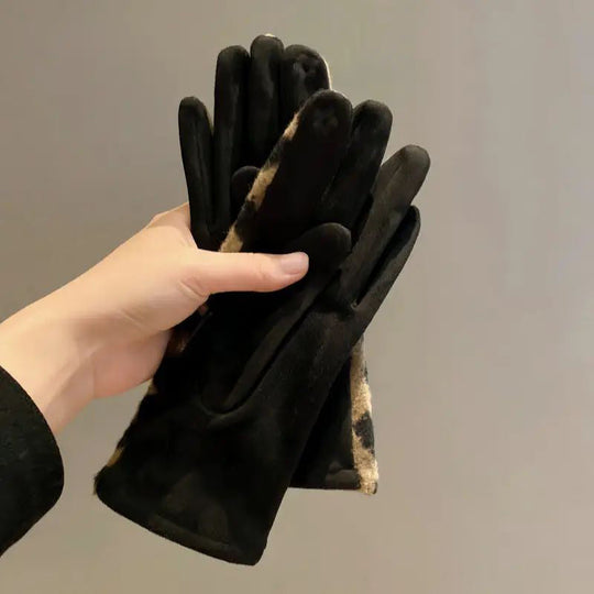 Warme Handschuhe mit Leo-Muster