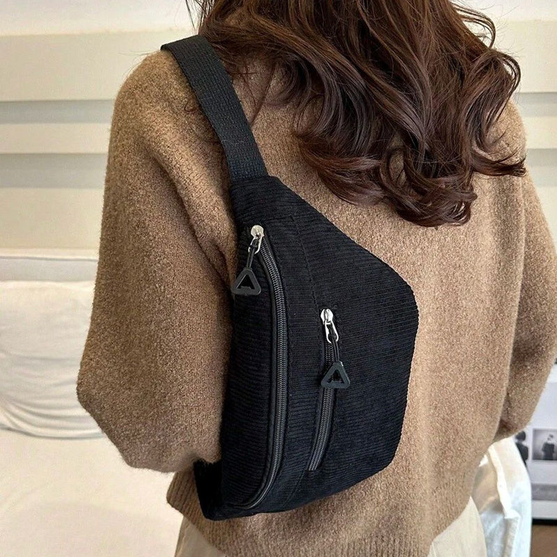 Entspannter farbenfroher Schultertasche