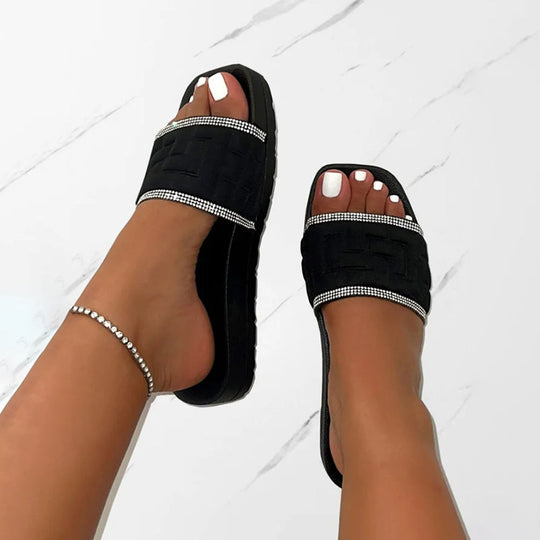 Lässige Badesandalen