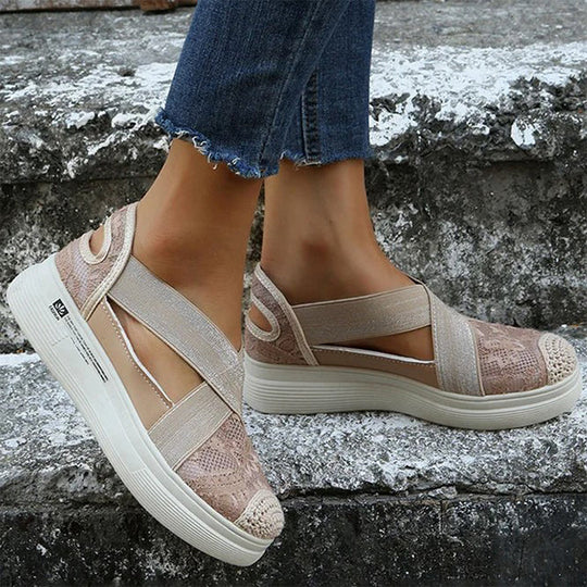 Bequeme Sandalen aus atmungsaktivem Mesh