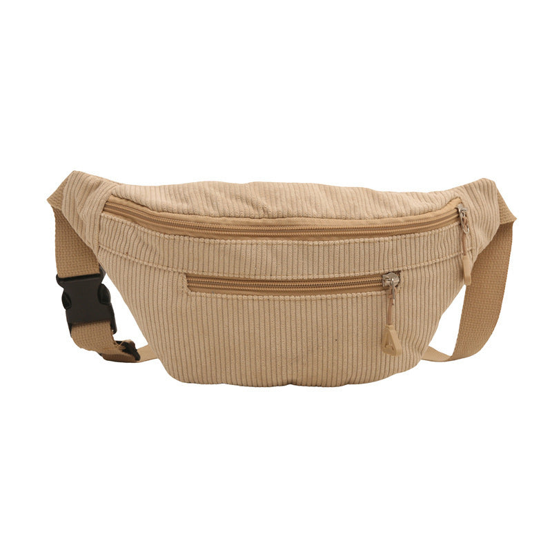 Entspannter farbenfroher Schultertasche