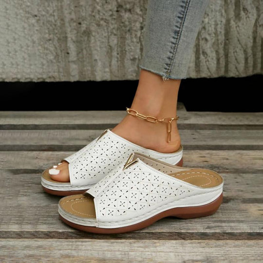 Bequeme Plateau-Pantoffeln