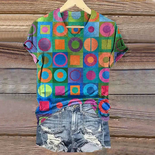 Gestreiftes T-Shirt mit buntem geometrischem Druck