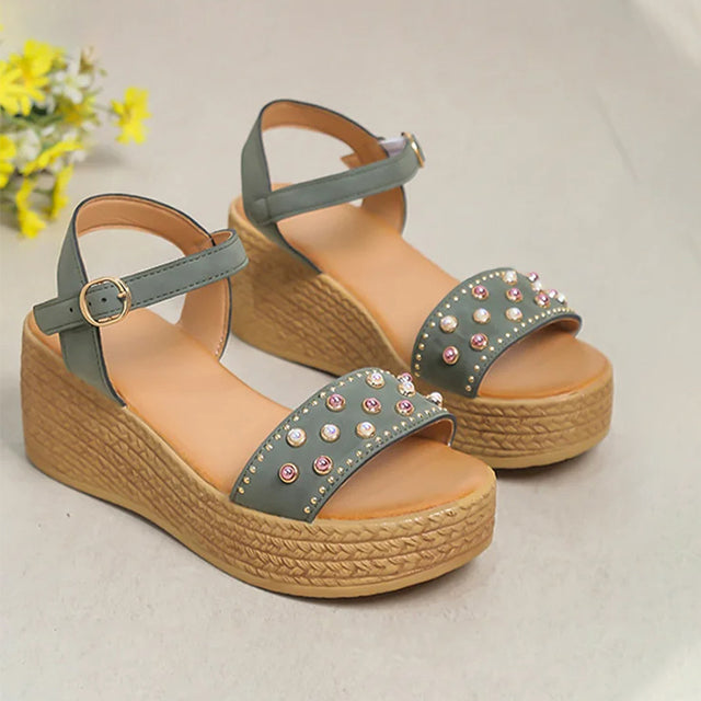 Lässige Plateau-Sandalen