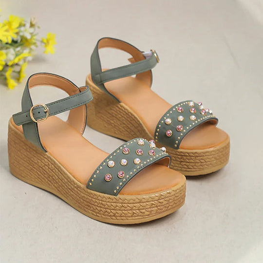 Lässige Plateau-Sandalen