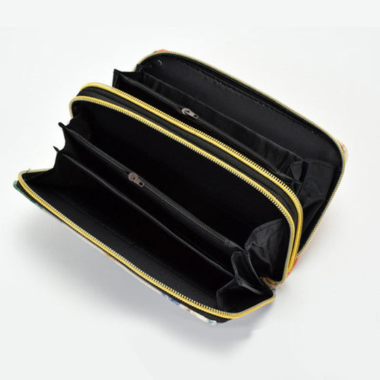 Stickerei-Pfau im ethnischen Stil