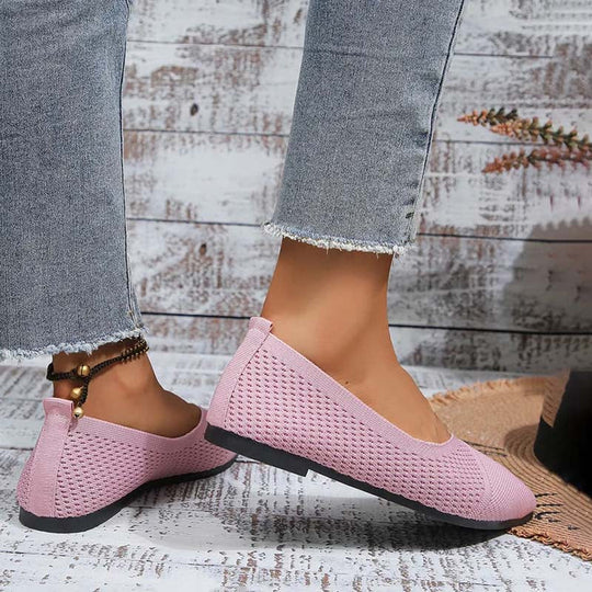 Atmungsaktive Schuhe mit spitzer Zehenpartie