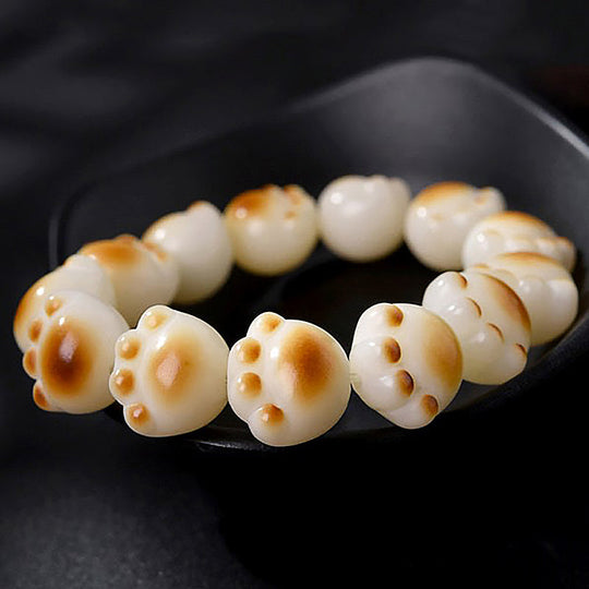 Perlenarmband mit Katzenpfotenmuster