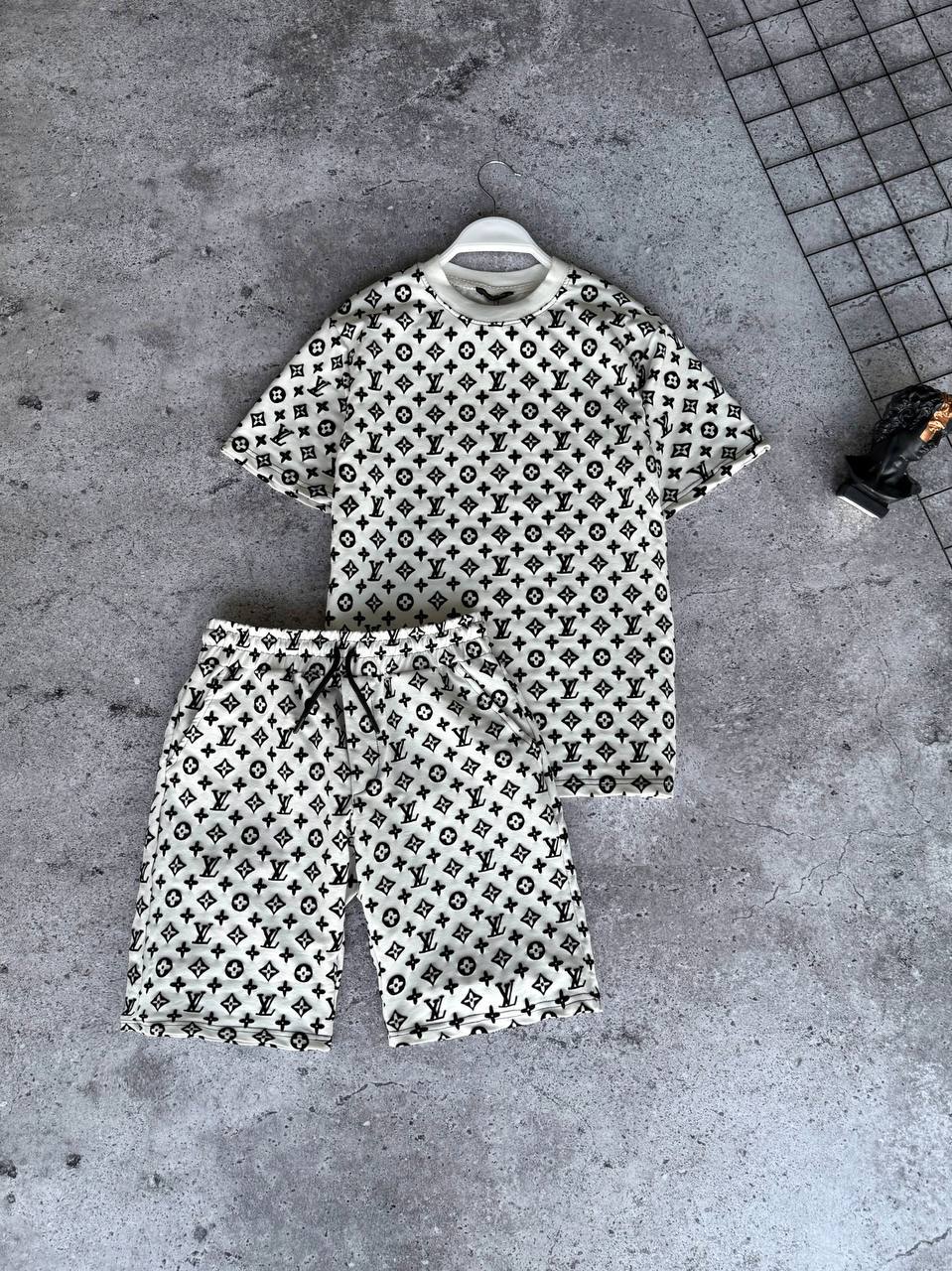 Luxus-Poloshirt & Anzughosen-Set für Herren