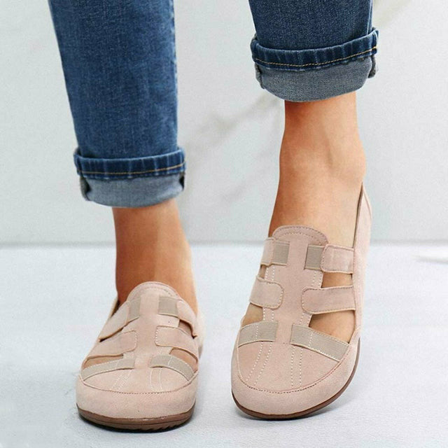 Bequeme Loafers mit Cut-Outs