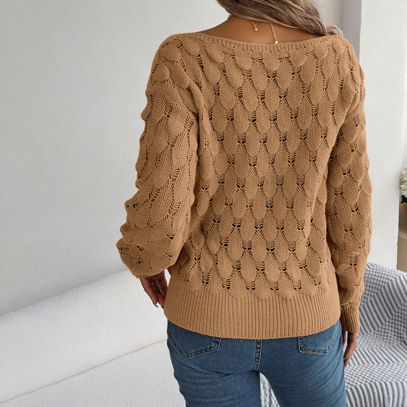 Freier gestrickter Pullover mit offenem Muster