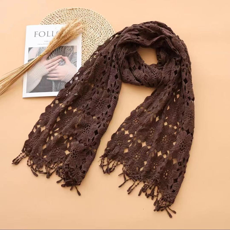 Lässiges Blumenhalsschal aus Creuse