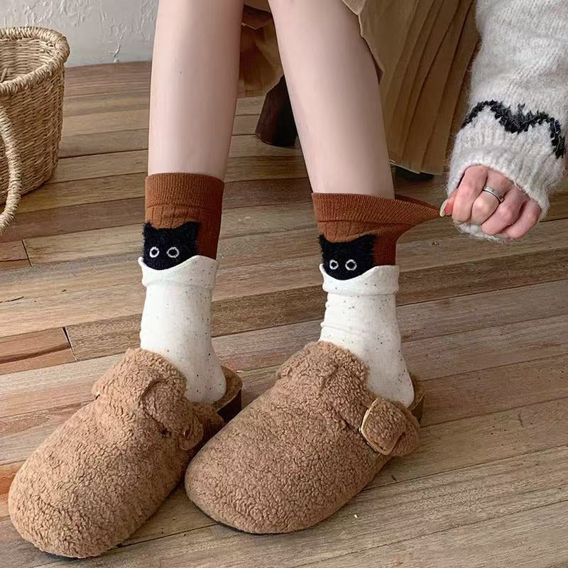 Kreative Katzenmuster-Socken