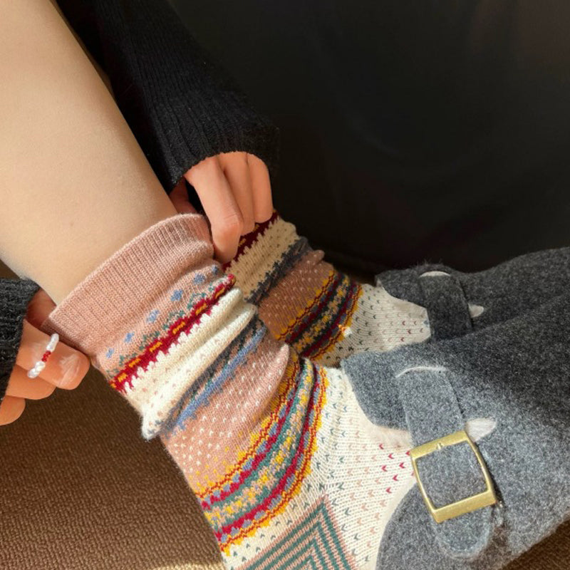 Socken im Ethno-Vintage-Stil