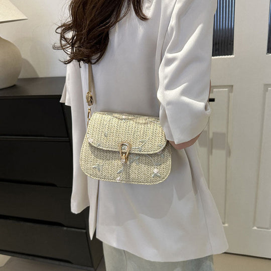 Lässiger Strohkoffer