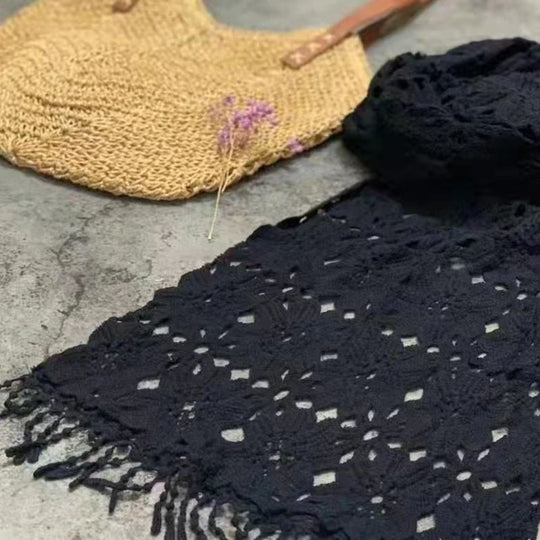 Lässiges Blumenhalsschal aus Creuse