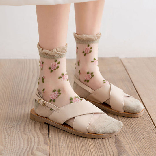 Atmungsaktive Blümchensocken