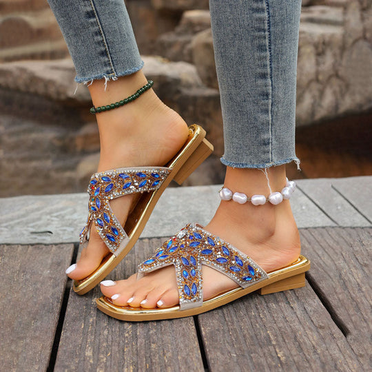 Mit Strass verzierte Hausschuhe