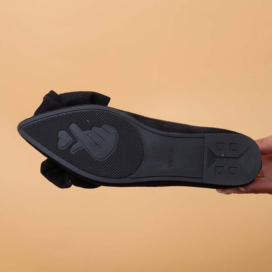 Pumps mit spitzer Spitze