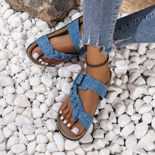 Bequeme, flache Hausschuhe