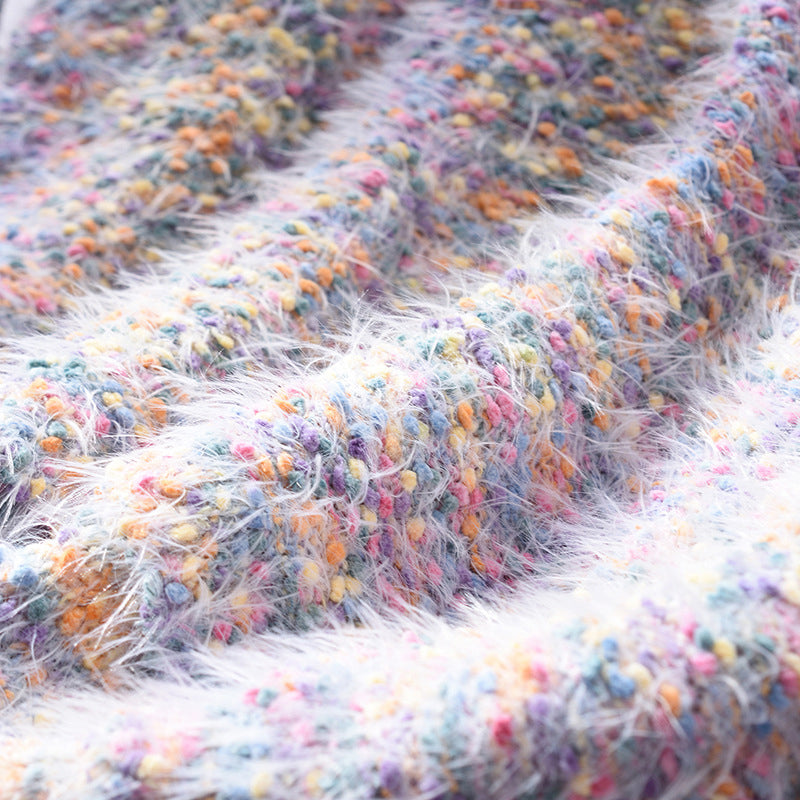 Pull mit buntem Punktmuster