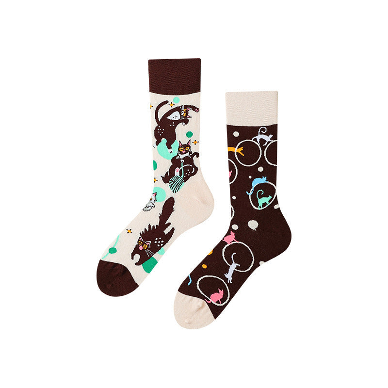 Asymmetrische Socken mit Tierdruck