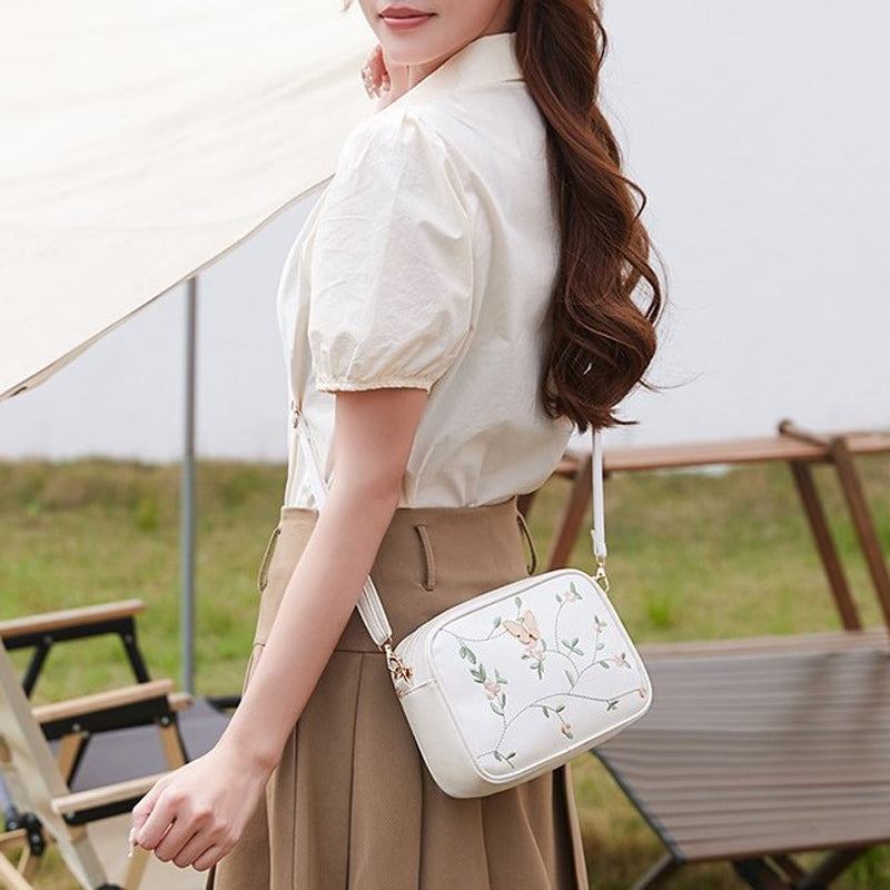 Lässige Tasche mit Blumenstickerei