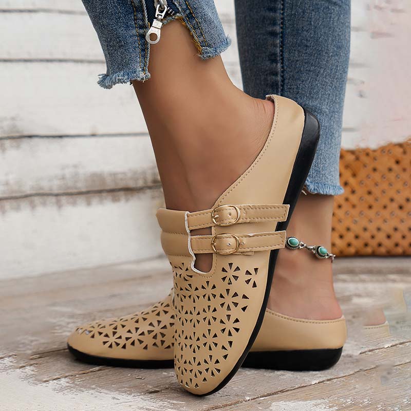 Bequeme flache Schuhe mit durchgehendem Absatz