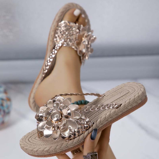 Flache dekorative 3D-Blumendeslipper