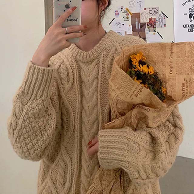 Lässiger Strick-Turn-Up-Pullover