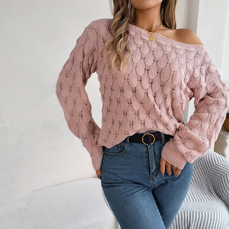 Freier gestrickter Pullover mit offenem Muster