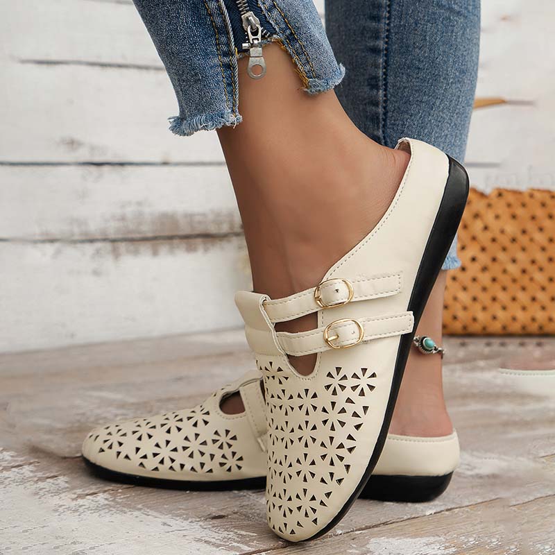 Bequeme flache Schuhe mit durchgehendem Absatz