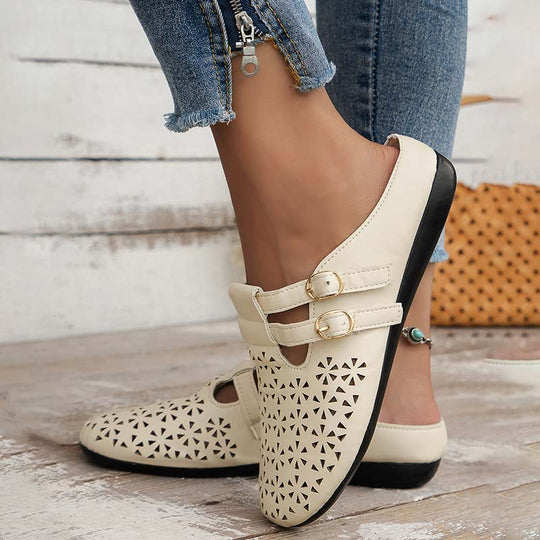 Bequeme flache Schuhe mit durchgehendem Absatz