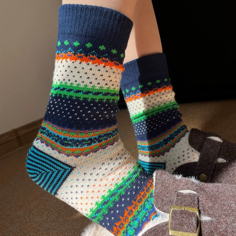 Socken im Ethno-Vintage-Stil