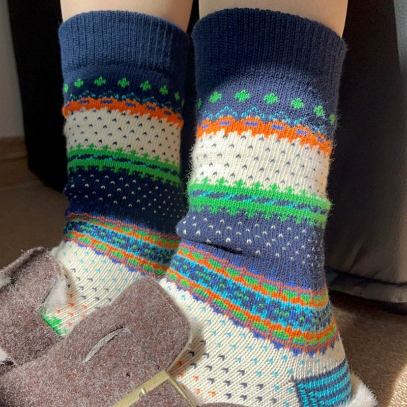 Socken im Ethno-Vintage-Stil