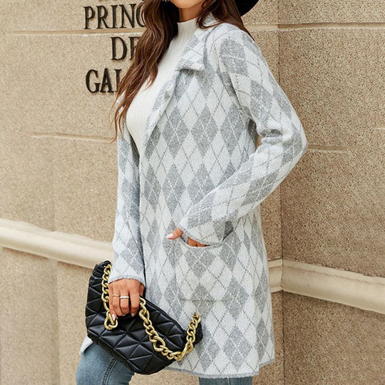 Lässiger Strickjacke mit geometrischem Muster